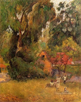 ポール・ゴーギャン Painting - 木の下の小屋 ポスト印象派 原始主義 ポール・ゴーギャン